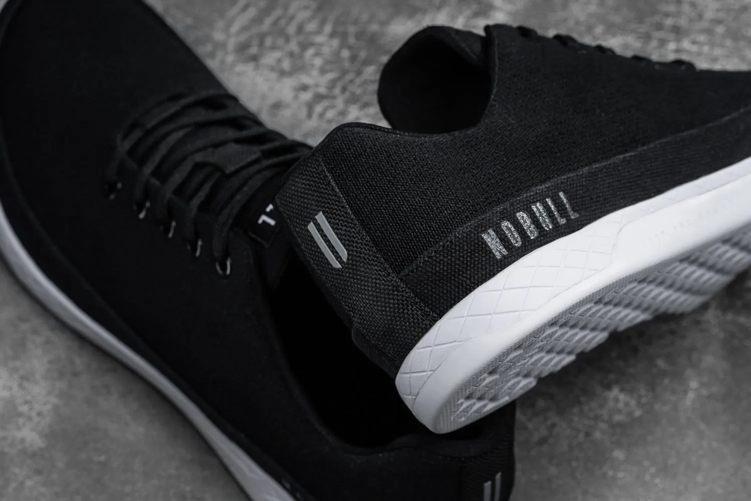 BLACK WHITE CANVAS TRAINER (WOMEN'S)