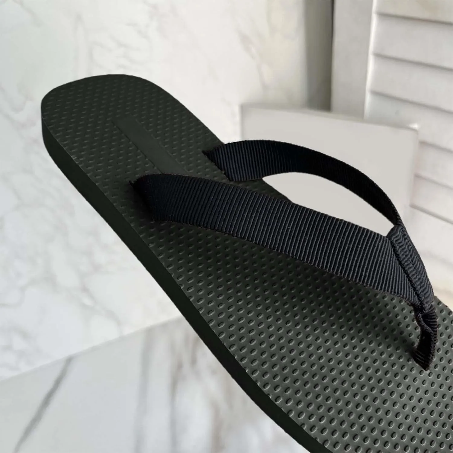 Women Flip Flops Comfortable Thong Sandals for Beach Vacation Casual Walking Arch Support Slip Summer Footwear